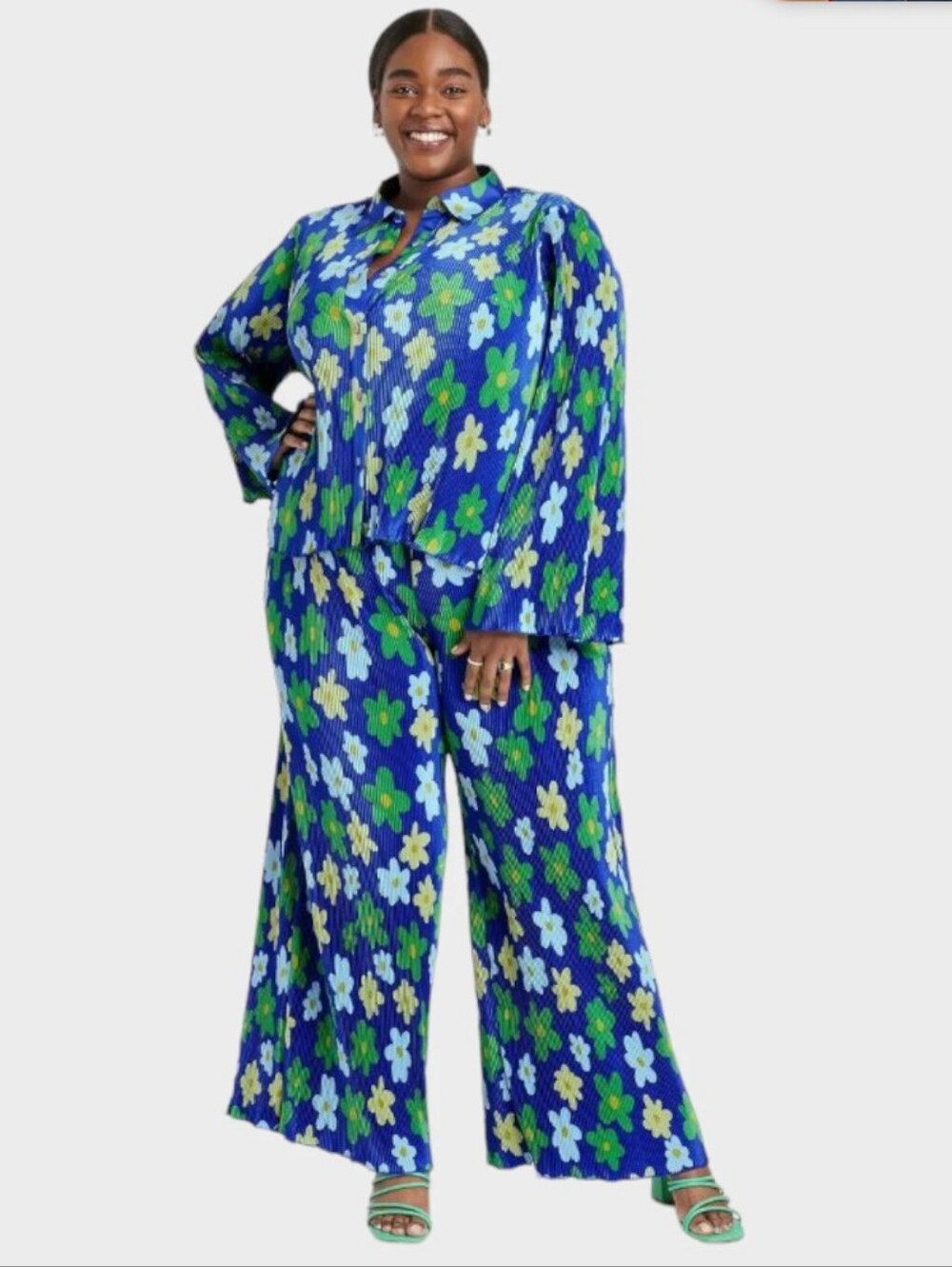 Plus Size Floral Wide-Leg Pants Set in Blue Top 2X & Bottom XXL